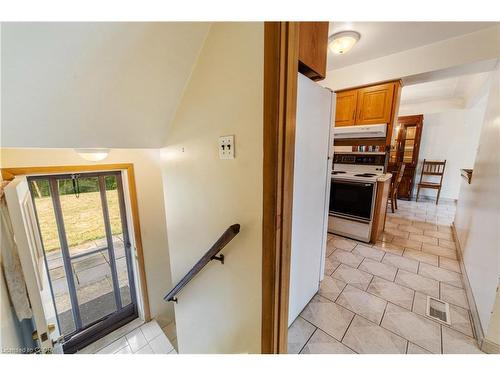 347 Hixon Road, Hamilton, ON - Indoor