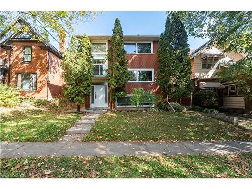 62 Moore Avenue  Kitchener, ON N2H 3S3