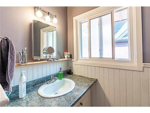 62 Moore Avenue, Kitchener, ON 