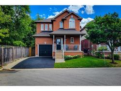 9-78 Peachwood Crescent  Stoney Creek, ON L8E 5Z8