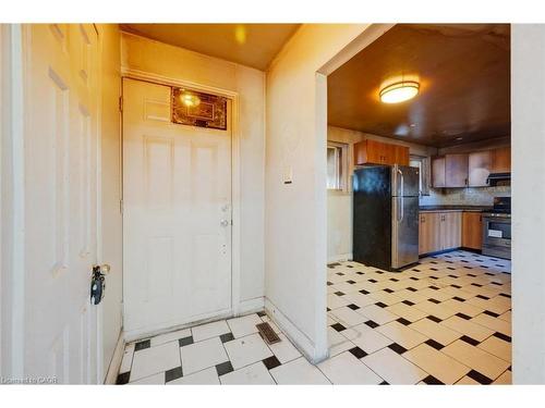 7270 Topping Road, Mississauga, ON - Indoor