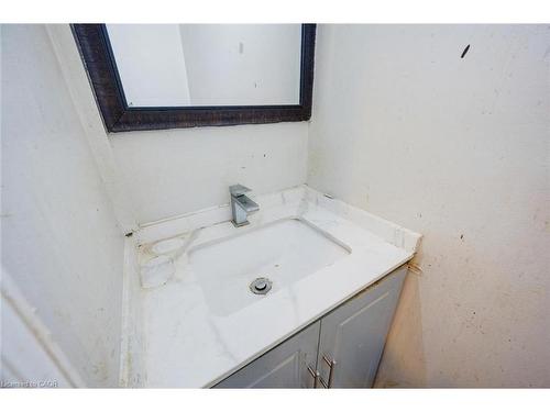 7270 Topping Road, Mississauga, ON -  Photo Showing Bathroom