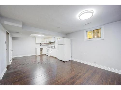 7270 Topping Road, Mississauga, ON - Indoor Photo Showing Other Room