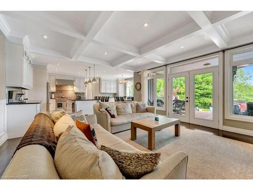 2616 Morrison Road, Cambridge, ON - Indoor Photo Showing Living Room