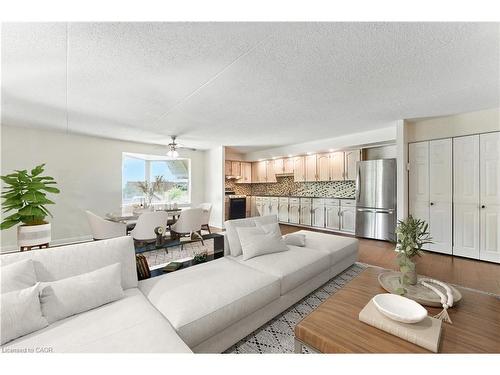 404-384 Erb Street W Waterloo, ON N2L 1W6