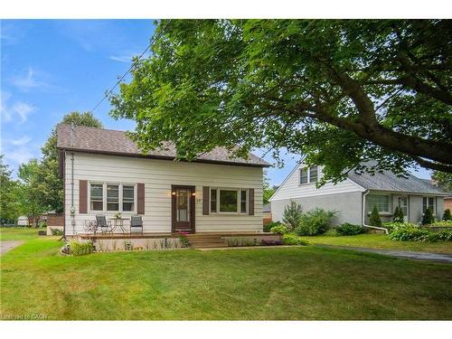 69 Bee Street, Woodstock, ON - Outdoor