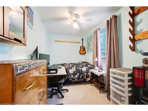 69 Bee Street, Woodstock, ON - Indoor Photo Showing Bedroom