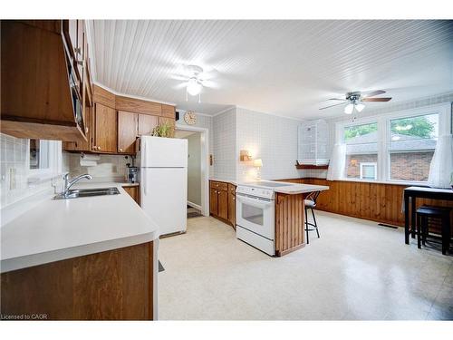 69 Bee Street, Woodstock, ON - Indoor Photo Showing Kitchen With Double Sink
