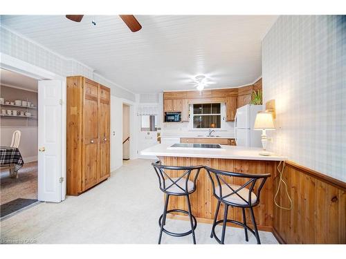 69 Bee Street, Woodstock, ON - Indoor Photo Showing Kitchen