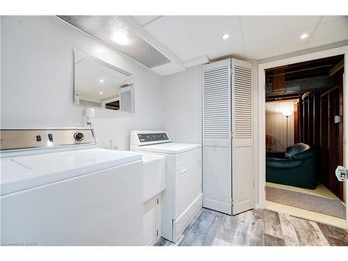 69 Bee Street, Woodstock, ON - Indoor Photo Showing Laundry Room