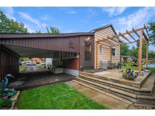 69 Bee Street, Woodstock, ON - Outdoor