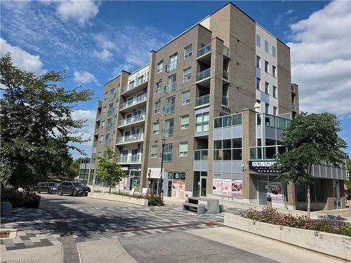 H505-62 Balsam Street  Waterloo, ON N2L 3H2