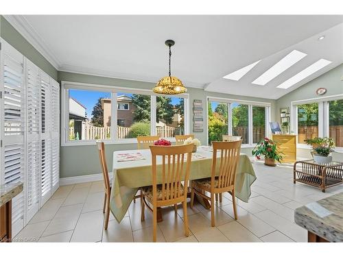 3043 Vanderbilt Road, Mississauga, ON - Indoor Photo Showing Dining Room