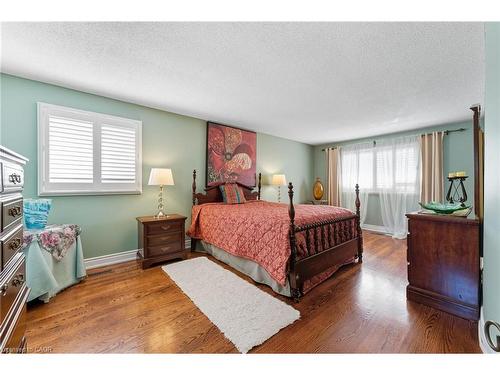 3043 Vanderbilt Road, Mississauga, ON - Indoor Photo Showing Bedroom