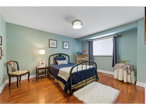 3043 Vanderbilt Road, Mississauga, ON - Indoor Photo Showing Bedroom