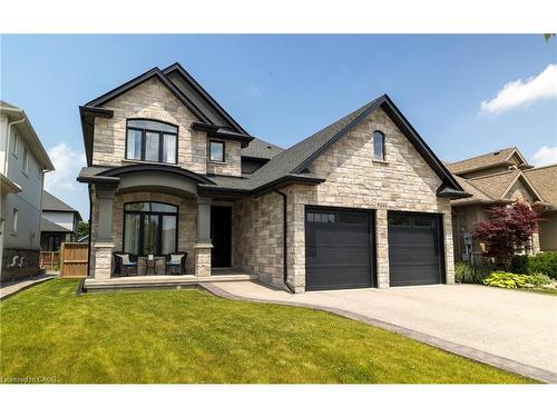 9305 Eagle Ridge Drive  Niagara Falls, ON L2H 0G4