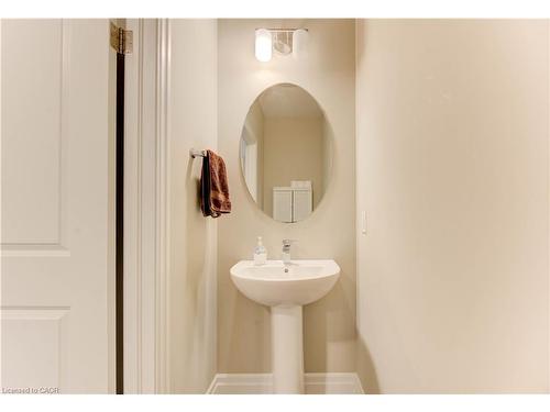 153 Mountain Holly Court, Waterloo, ON - Indoor Photo Showing Bathroom