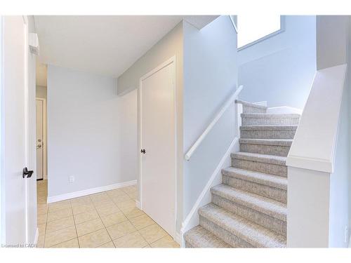 3045 Driftwood Drive, Burlington, ON - Indoor Photo Showing Other Room