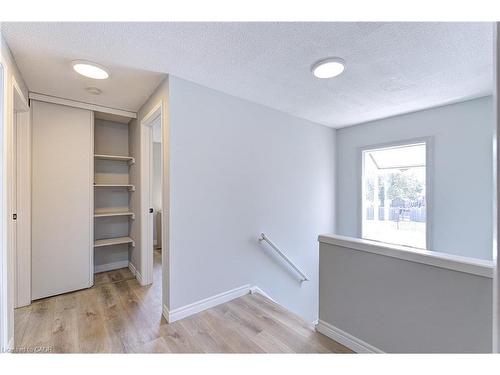 3045 Driftwood Drive, Burlington, ON - Indoor Photo Showing Other Room