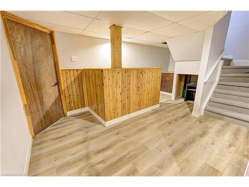 3045 Driftwood Drive, Burlington, ON - Indoor Photo Showing Other Room
