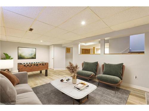 3045 Driftwood Drive, Burlington, ON - Indoor