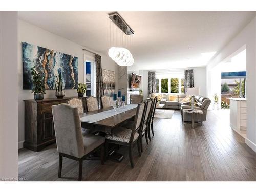 20 Festival Way, Binbrook, ON - Indoor Photo Showing Dining Room