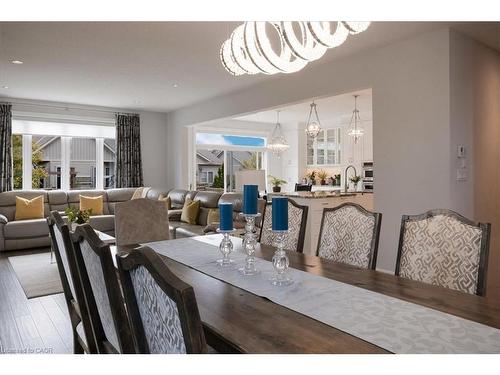 20 Festival Way, Binbrook, ON - Indoor Photo Showing Dining Room