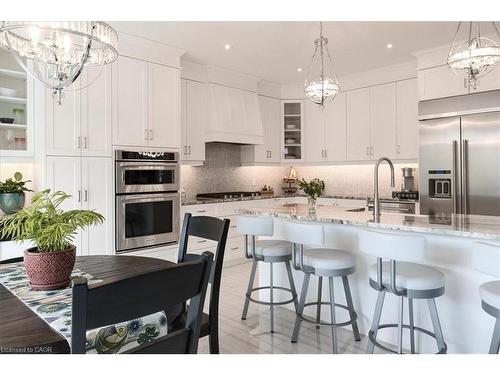 20 Festival Way, Binbrook, ON - Indoor Photo Showing Kitchen With Upgraded Kitchen