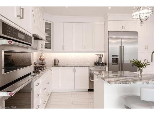 20 Festival Way, Binbrook, ON - Indoor Photo Showing Kitchen With Upgraded Kitchen