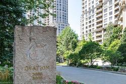 202-3880 Duke Of York Boulevard  Mississauga, ON L5B 4M7