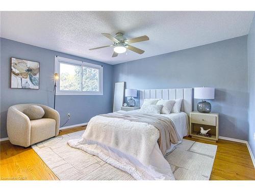 37-151 Gateshead Crescent, Stoney Creek, ON - Indoor Photo Showing Bedroom