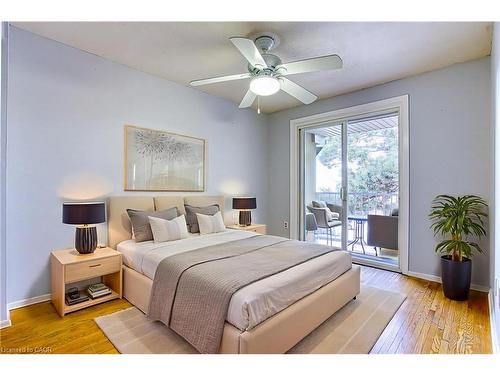 37-151 Gateshead Crescent, Stoney Creek, ON - Indoor Photo Showing Bedroom