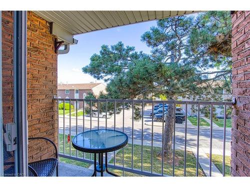 37-151 Gateshead Crescent, Stoney Creek, ON - Outdoor