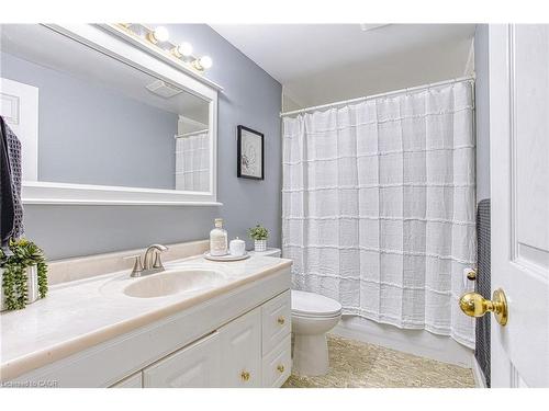 37-151 Gateshead Crescent, Stoney Creek, ON - Indoor Photo Showing Bathroom
