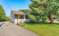 UPPER-304 First Avenue  Welland, ON L3C 1Y8