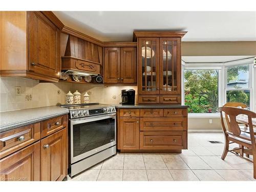 3 Atkins Drive, Hamilton, ON - Indoor Photo Showing Kitchen