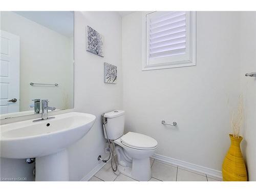 26 Whithorn Crescent, Caledonia, ON - Indoor Photo Showing Bathroom