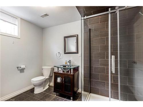 15 Gilcrest Street, Hamilton, ON - Indoor Photo Showing Bathroom