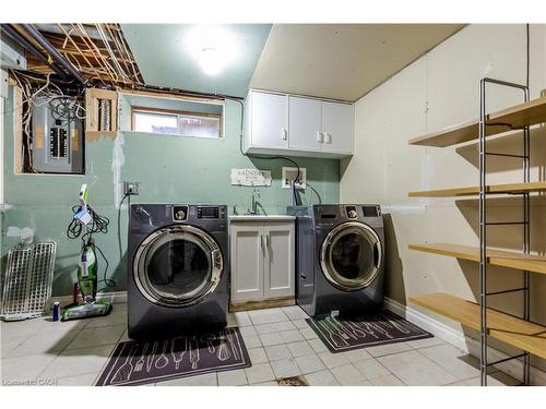 15 Gilcrest Street, Hamilton, ON - Indoor Photo Showing Laundry Room