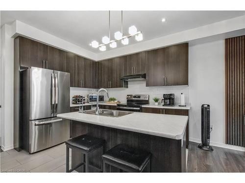 46 Kelso Drive, Caledonia, ON - Indoor Photo Showing Kitchen With Double Sink With Upgraded Kitchen