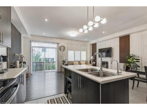 46 Kelso Drive, Caledonia, ON - Indoor Photo Showing Kitchen With Double Sink With Upgraded Kitchen