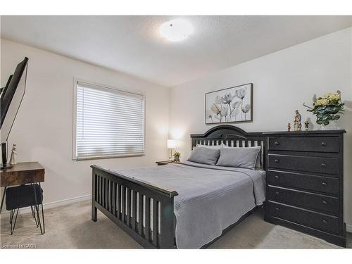 46 Kelso Drive, Caledonia, ON - Indoor Photo Showing Bedroom