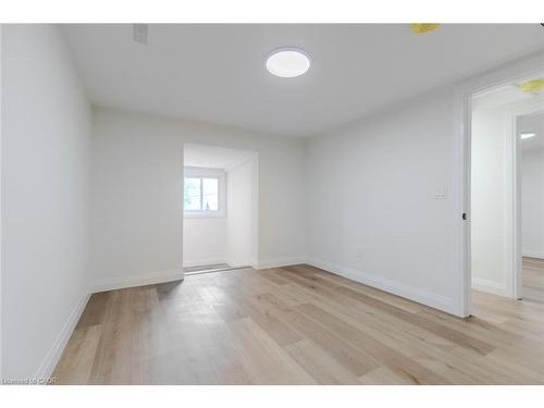 92 Pearl Street S, Hamilton, ON - Indoor Photo Showing Other Room