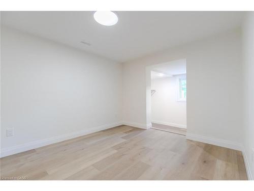 92 Pearl Street S, Hamilton, ON - Indoor Photo Showing Other Room