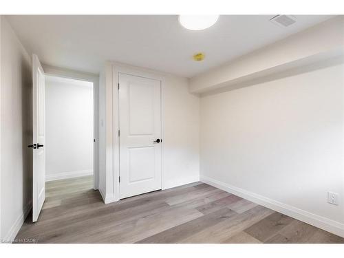 92 Pearl Street S, Hamilton, ON - Indoor Photo Showing Other Room