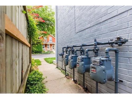 92 Pearl Street S, Hamilton, ON - Outdoor