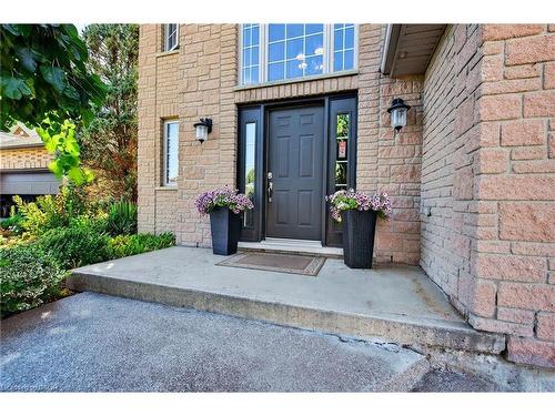 18 Konstantine Court, Hamilton, ON - Outdoor With Exterior