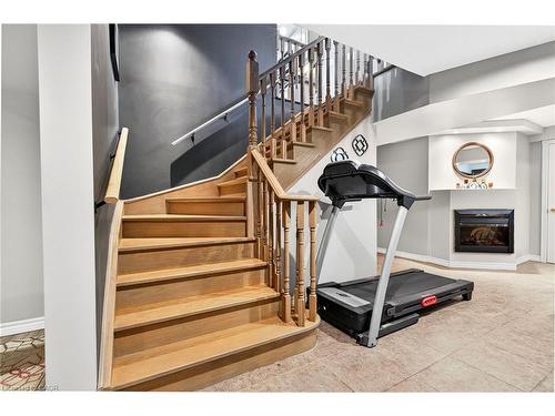 18 Konstantine Court, Hamilton, ON - Indoor Photo Showing Gym Room