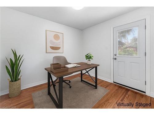 300 East 32Nd Street, Hamilton, ON - Indoor Photo Showing Office