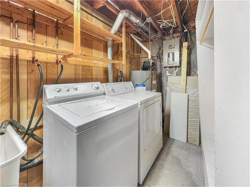 300 East 32Nd Street, Hamilton, ON - Indoor Photo Showing Laundry Room